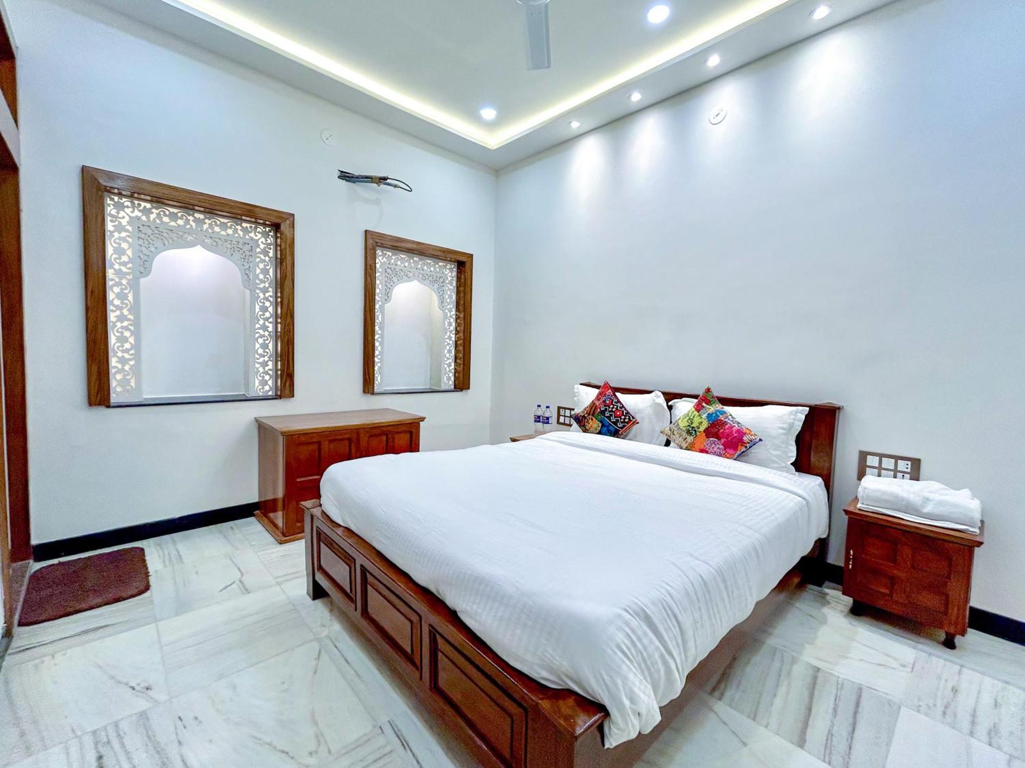 Hotel Vasudev Niwas Dzsaiszalmer Kültér fotó